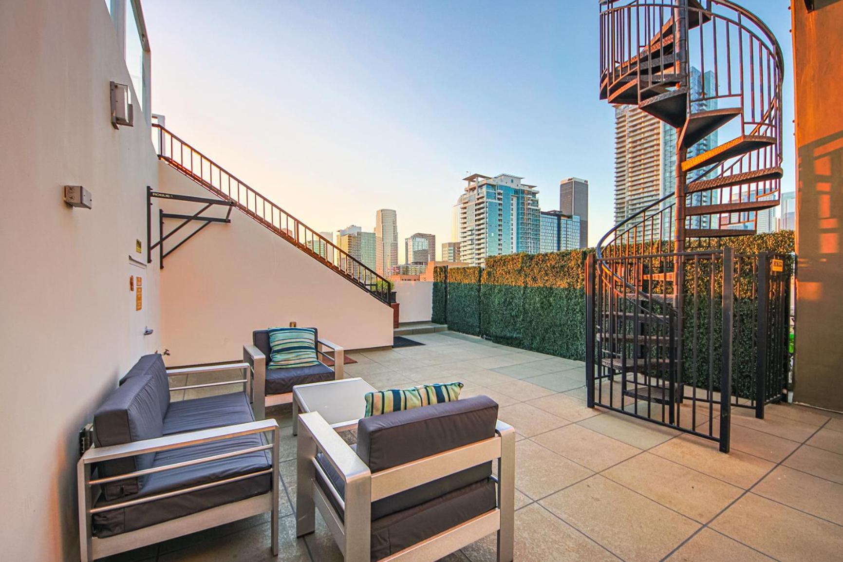 Stunning 1 Bdr 1 Bth, Pool, Jacuzzi Apartment Los Angeles Exterior photo