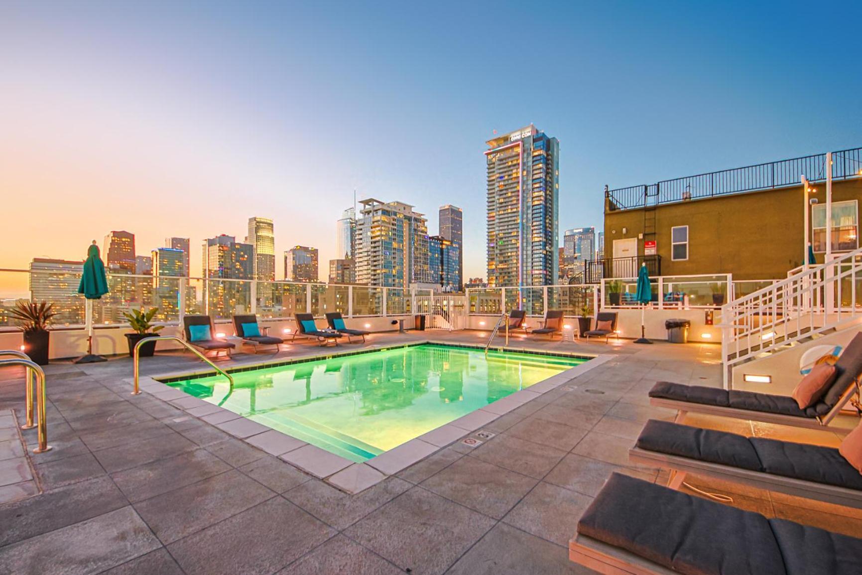 Stunning 1 Bdr 1 Bth, Pool, Jacuzzi Apartment Los Angeles Exterior photo