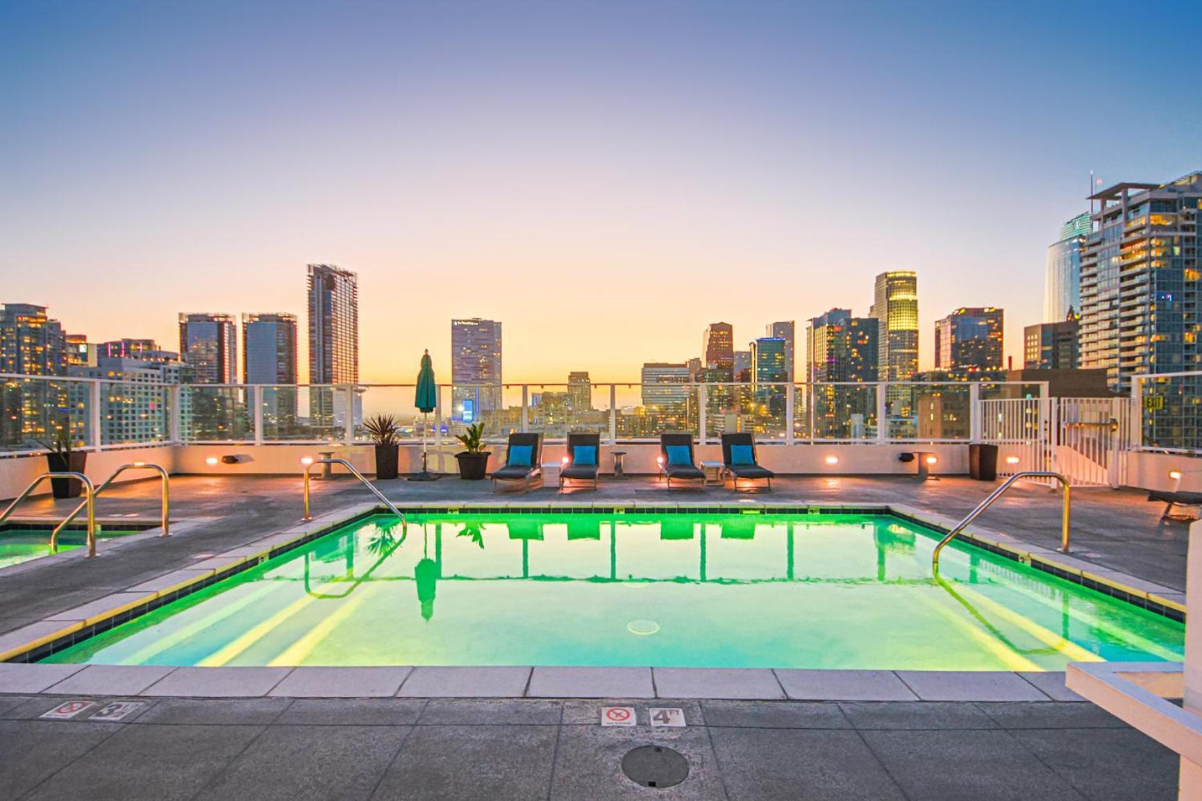 Stunning 1 Bdr 1 Bth, Pool, Jacuzzi Apartment Los Angeles Exterior photo