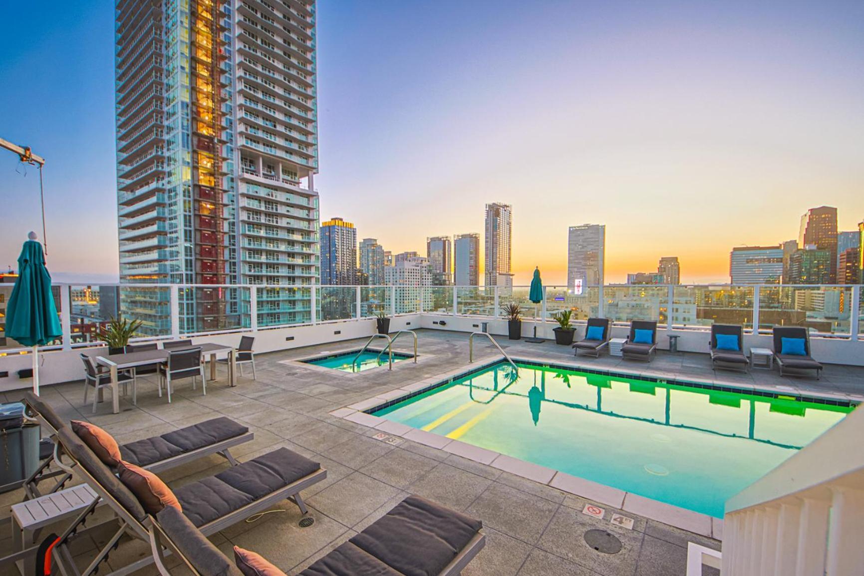 Stunning 1 Bdr 1 Bth, Pool, Jacuzzi Apartment Los Angeles Exterior photo