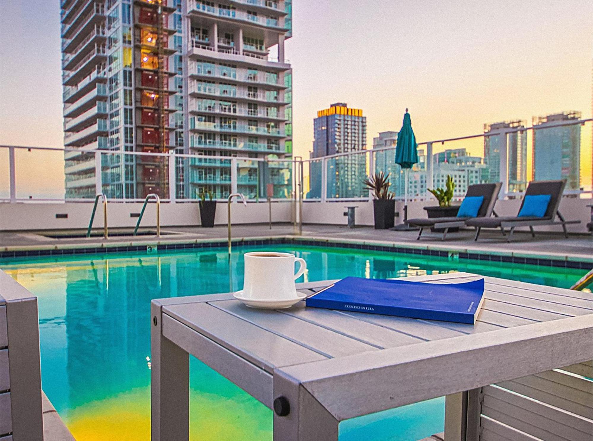 Stunning 1 Bdr 1 Bth, Pool, Jacuzzi Apartment Los Angeles Exterior photo